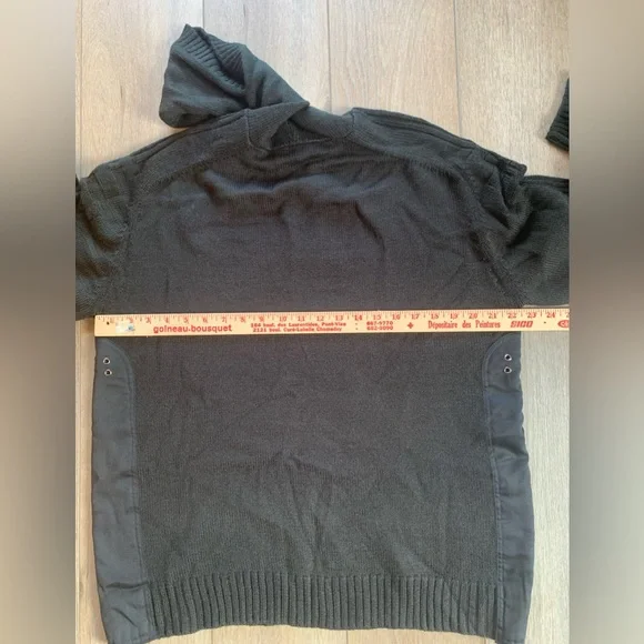 EUC GR 33 quarter zip pullover hooded sweater - Picture 13 of 14